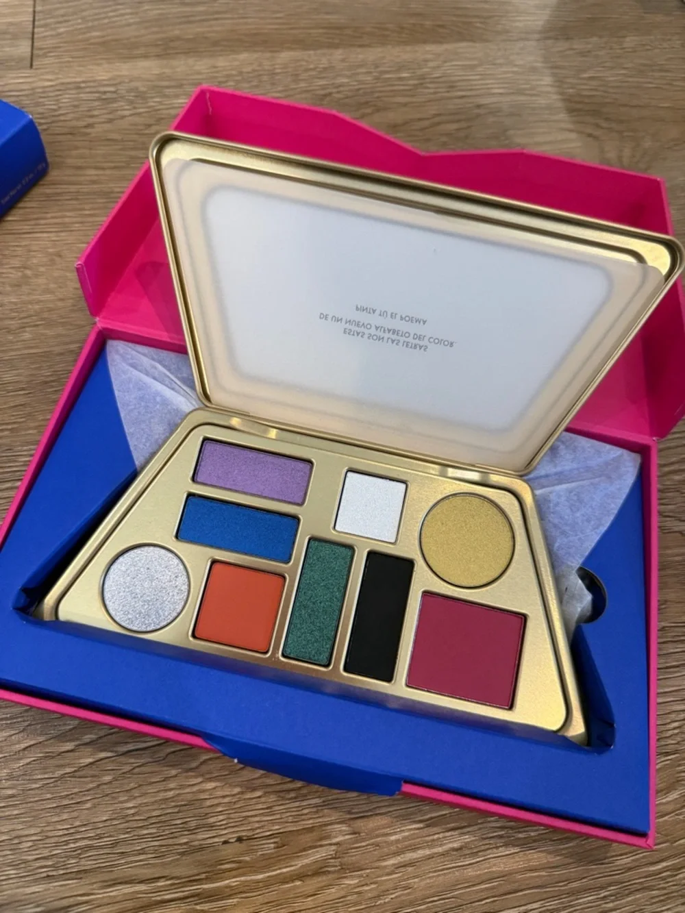 AORA Mirame Eyeshadow Palette